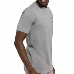 TravisMathew Men's Sit And Go Tee -GOIF SHOP 10059132 800 auto