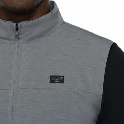 TravisMathew Men&apos;s Top Of The Line Vest -GOIF SHOP 10339114 800 auto